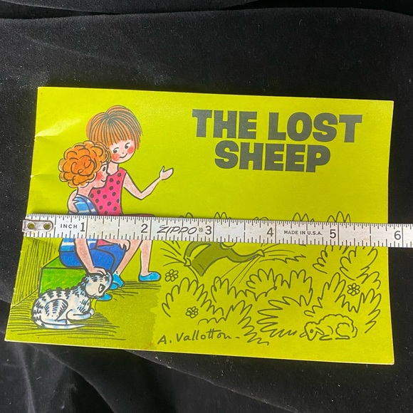 Vintage Annie Vallotton The Lost Sheep Caroline and Peter stories 70’s Paperback - Picture 14 of 15